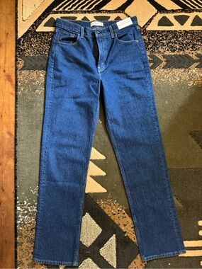 Abercrombie & Fitch Woman’s NWT ultra high rise 90s straight jeans Dark Blue